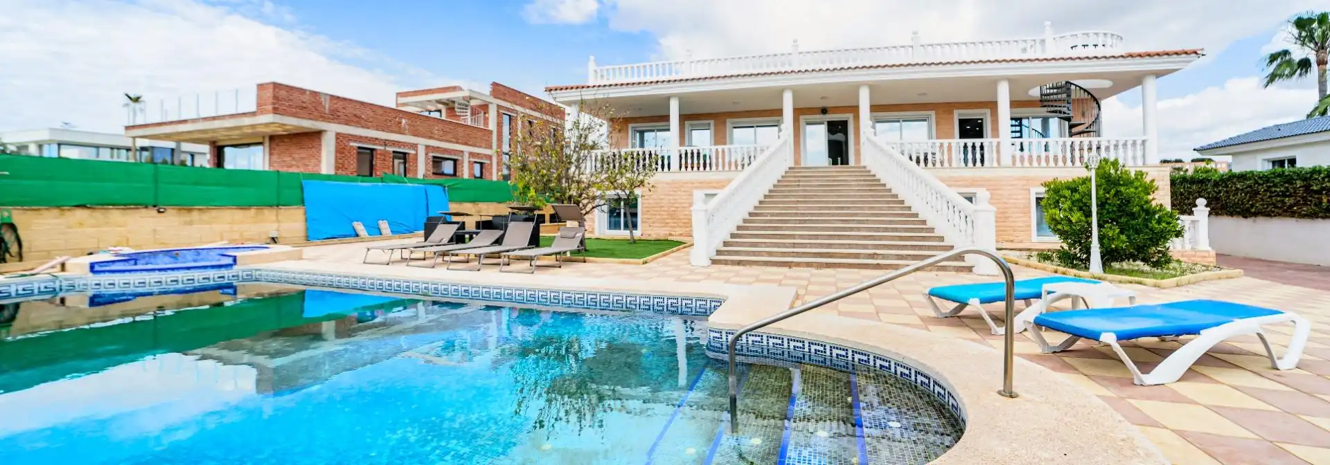Swimming pool of Houses for sale in L'Alfàs del Pi  with Air Conditioner, Heating and Private garden