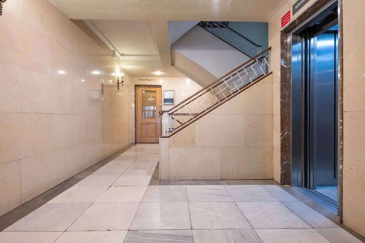 Ático con terraza en venta en Avenida Donostiarra, imagen 52