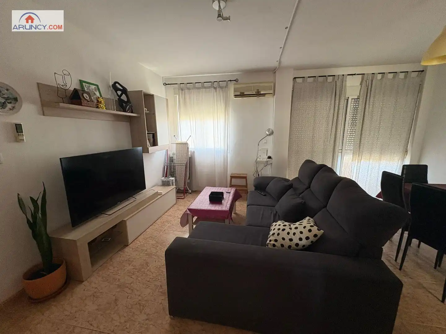 Sala d'estar de Pis de lloguer en Sevilla amb Aire condicionat, Calefacció i Moblat