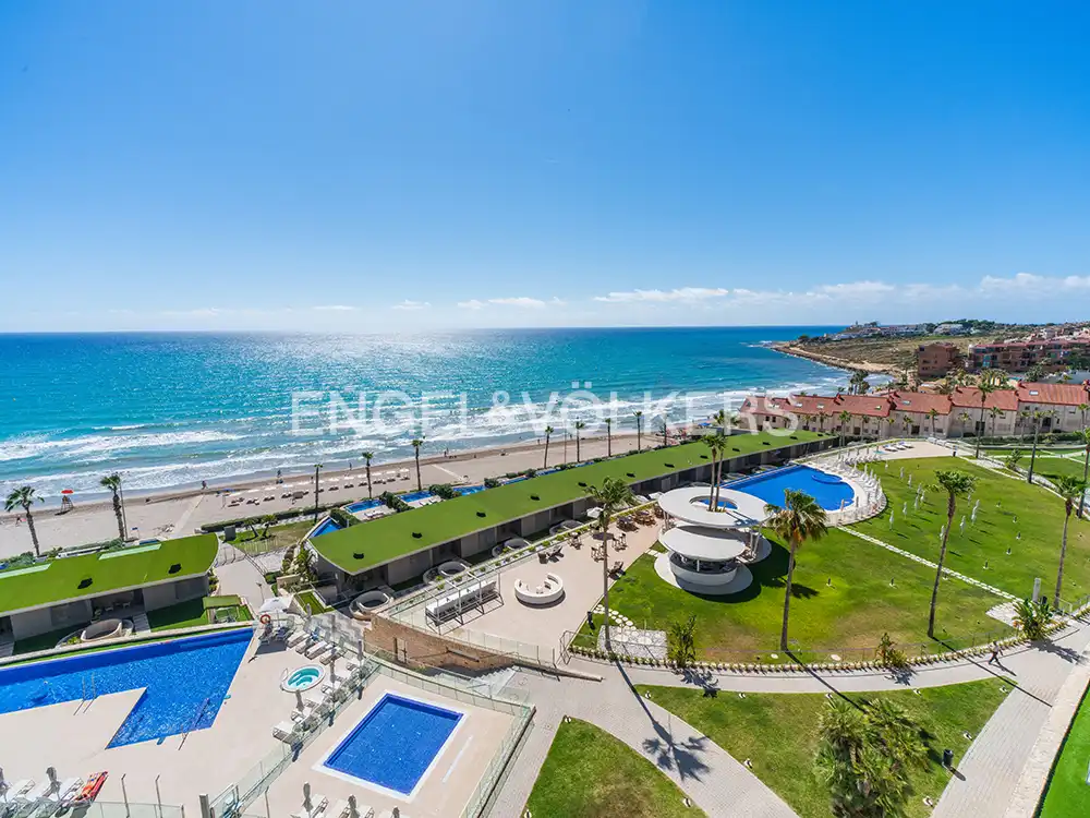 Swimming pool of Flat for rent in Alicante / Alacant  with Air Conditioner, Terrace and Furnished