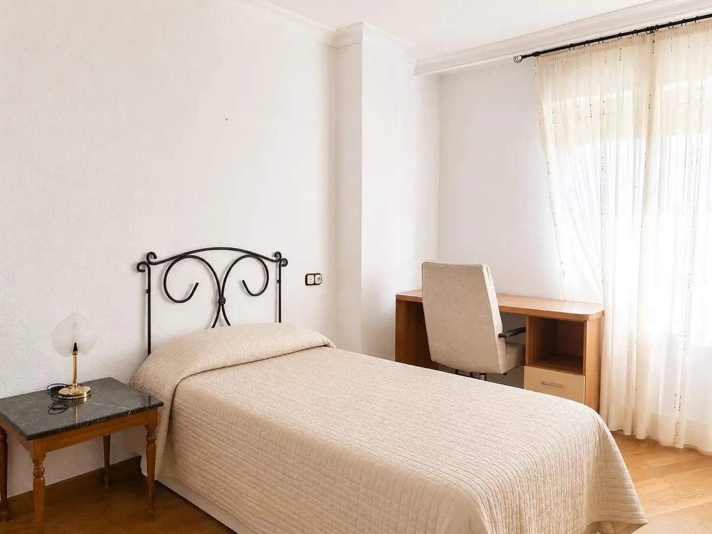 Bedroom of Flat for rent in Murcia  with Air Conditioner and Furnished