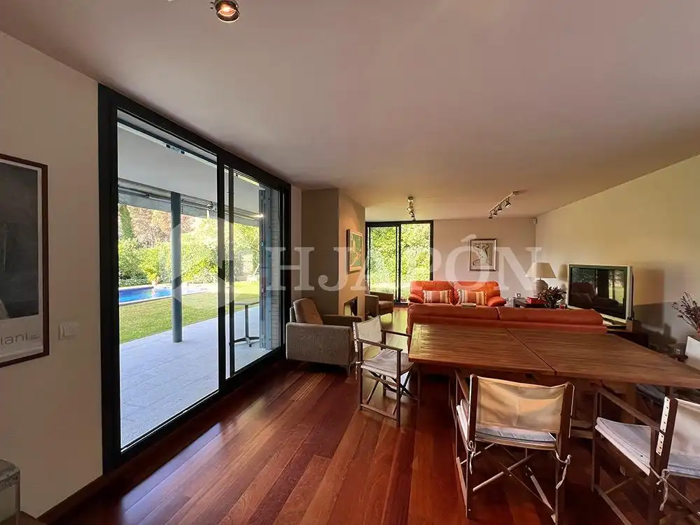 Detached homes for sale in Vallromanes, Barcelona