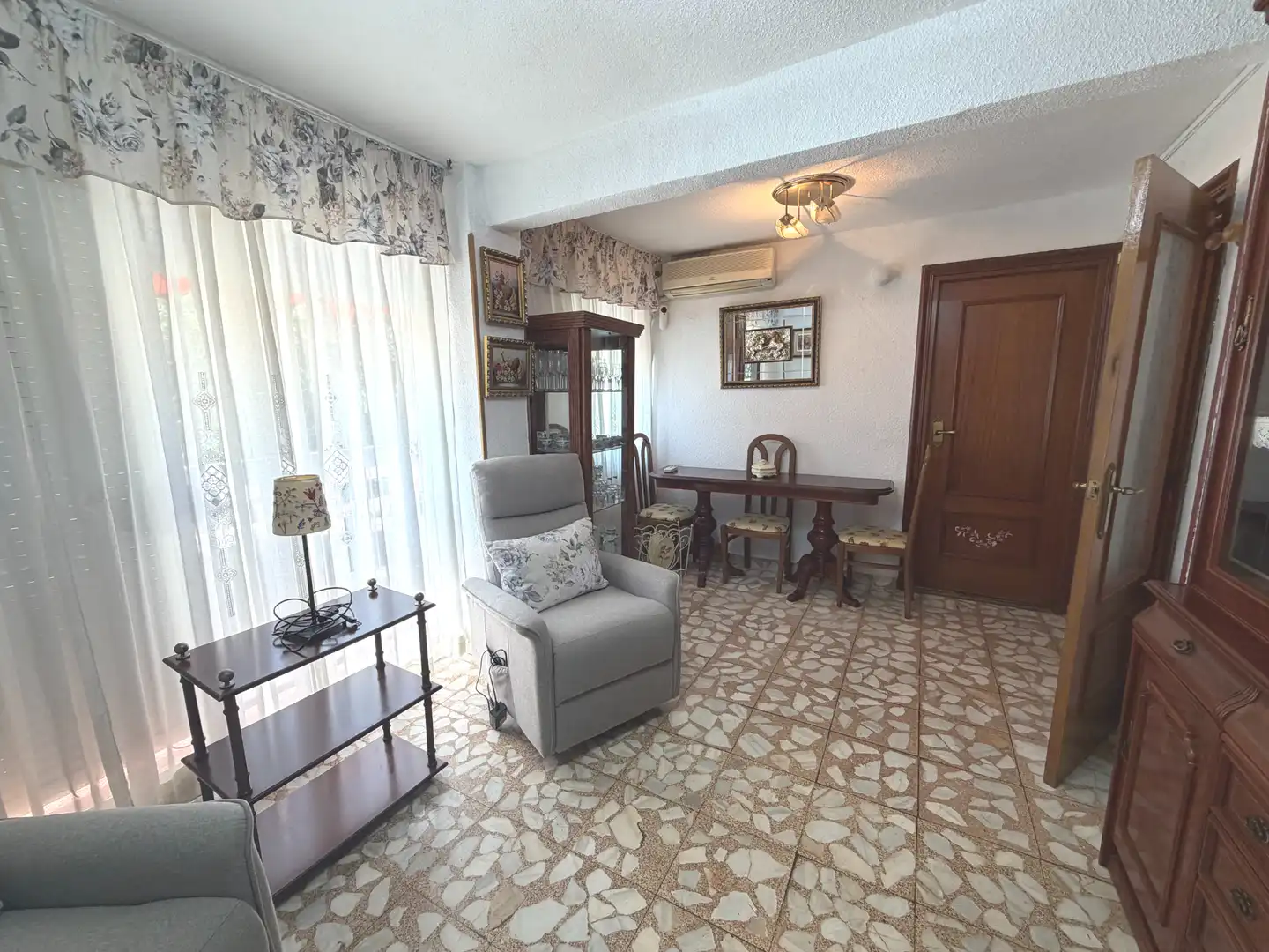 Sala d'estar de Pis en venda en Alcalá de Henares amb Aire condicionat i Calefacció