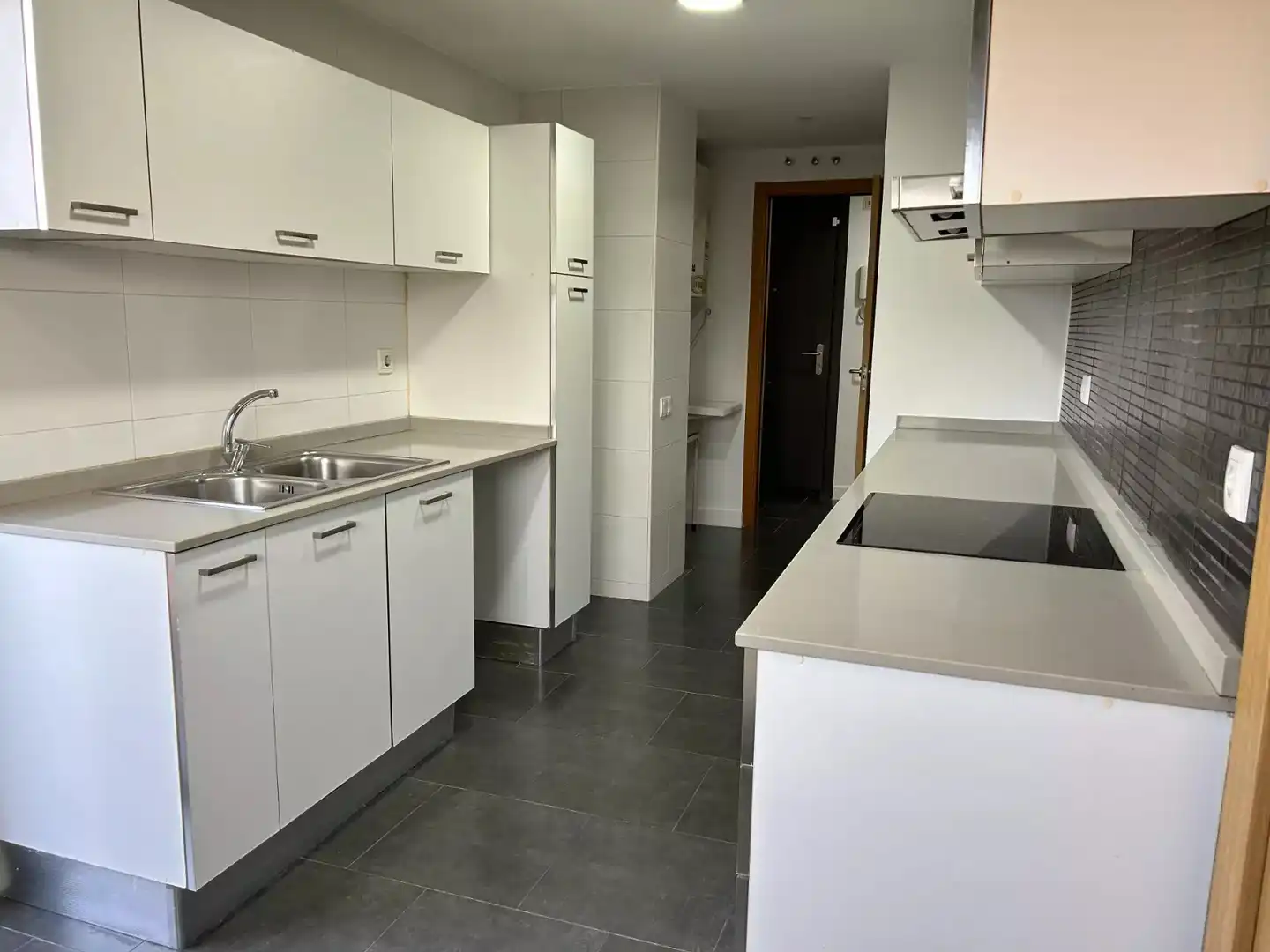 Kitchen of Flat for sale in Hostalric  with Parquet flooring, Terrace and Storage room