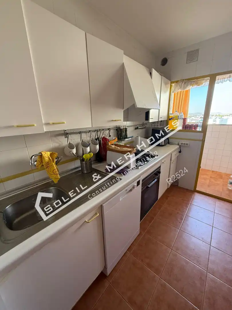 Cuina de Apartament en venda en El Puerto de Santa María amb Aire condicionat, Traster i Balcó