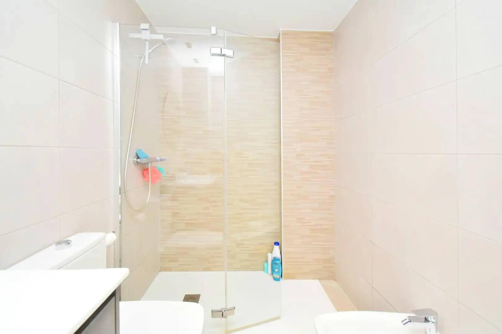 Badezimmer von Wohnung zum Verkauf in El Ejido mit Klimaanlage, Terrasse und Abstellraum