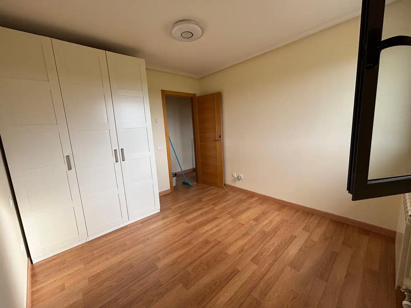 Schlafzimmer von Wohnung zur Miete in Castellanos de Moriscos mit Heizung, Möbliert und Ofen