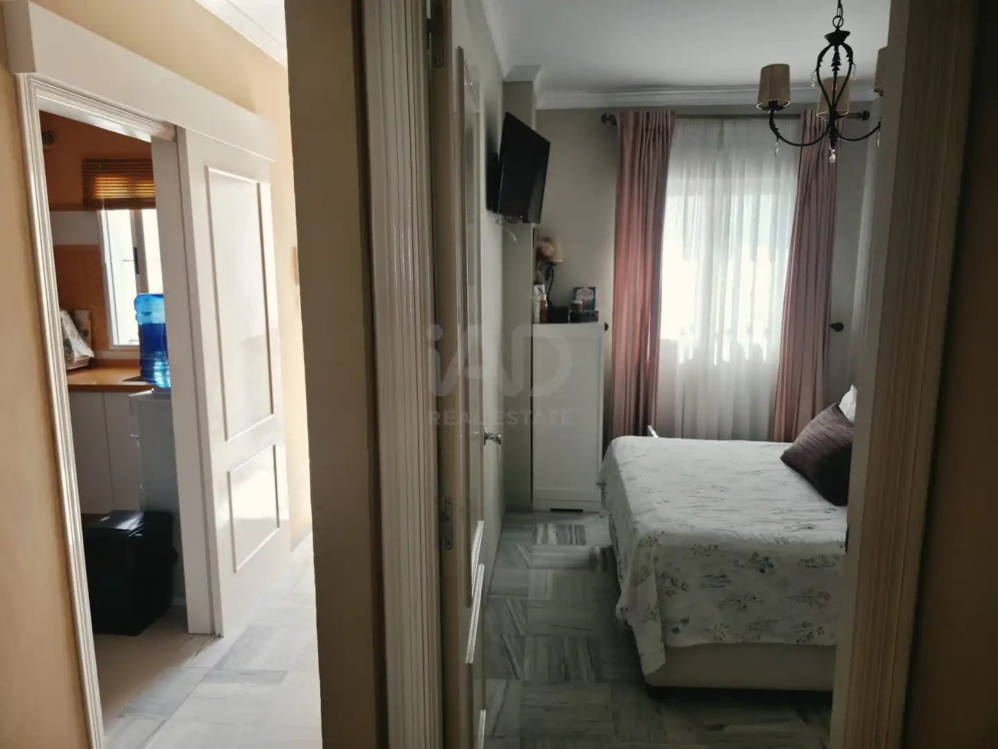 Schlafzimmer von Dachboden zum Verkauf in Bornos mit Klimaanlage und Heizung