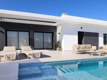 Villa mit Pool zum Verkauf in Rojales