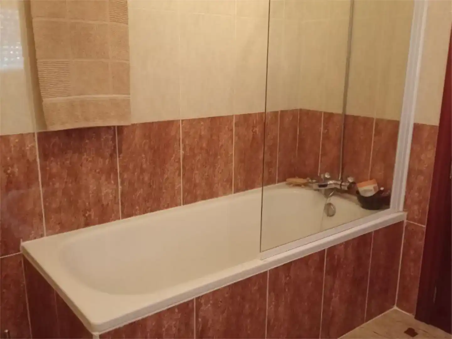 Bany de Casa o xalet en venda en Alcañizo amb Aire condicionat, Jardí privat i Moblat