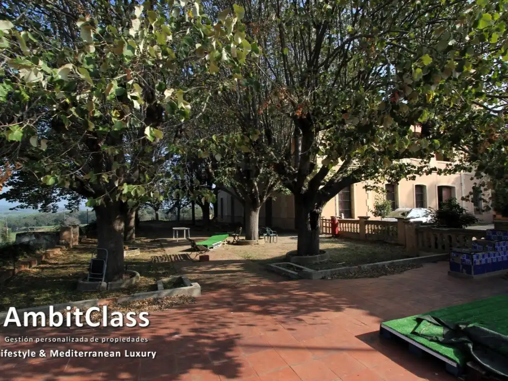 Vista exterior de Casa o chalet en venta en Llinars del Vallès con Jardín privado y Terraza