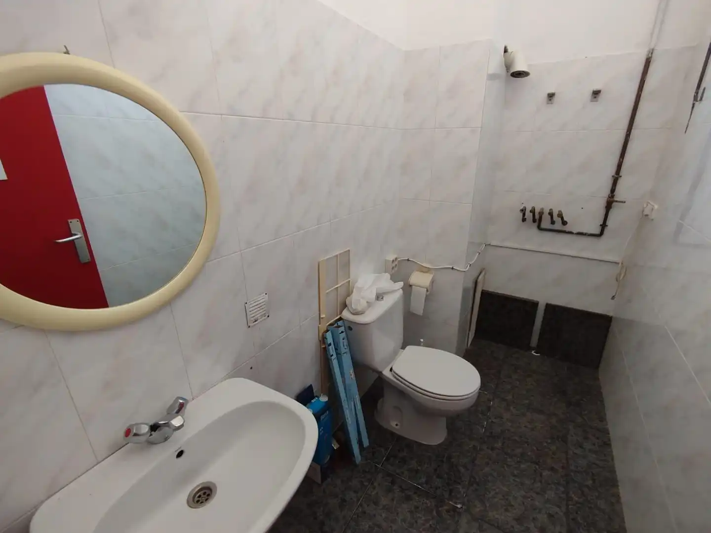 Baño de Local de alquiler en La Balconada - Cal Gravat