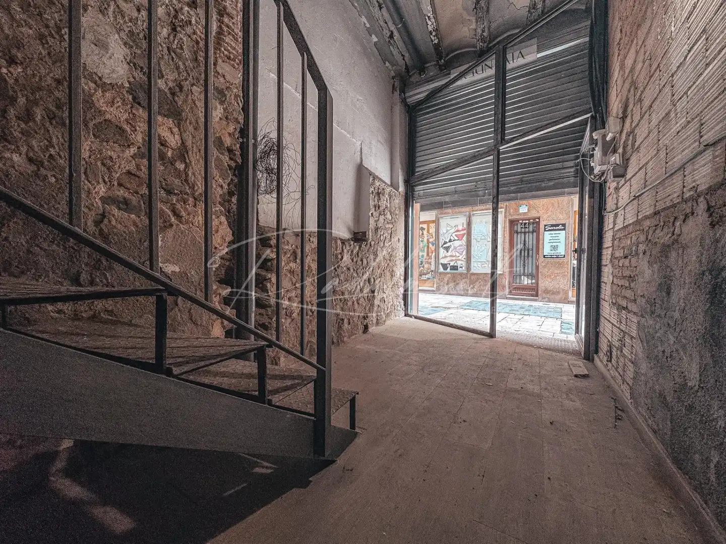 Gewerbefläche zur Miete in Carrer de Vallroquetes 35, imagen 2