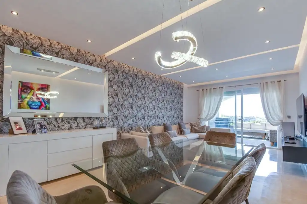 Comedor de Planta baja de alquiler en Benahavís con Aire acondicionado, Terraza y Amueblado
