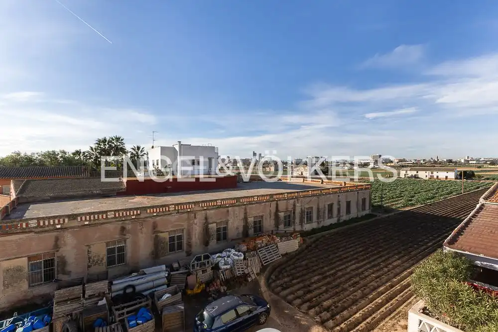 Casa adosada en venda en Valencia amb Aire condicionat, Calefacció i Terrassa