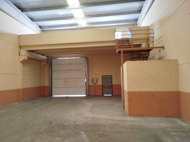 Nave industrial en Alquiler en Zona Industrial Borreguno - Camporrosso