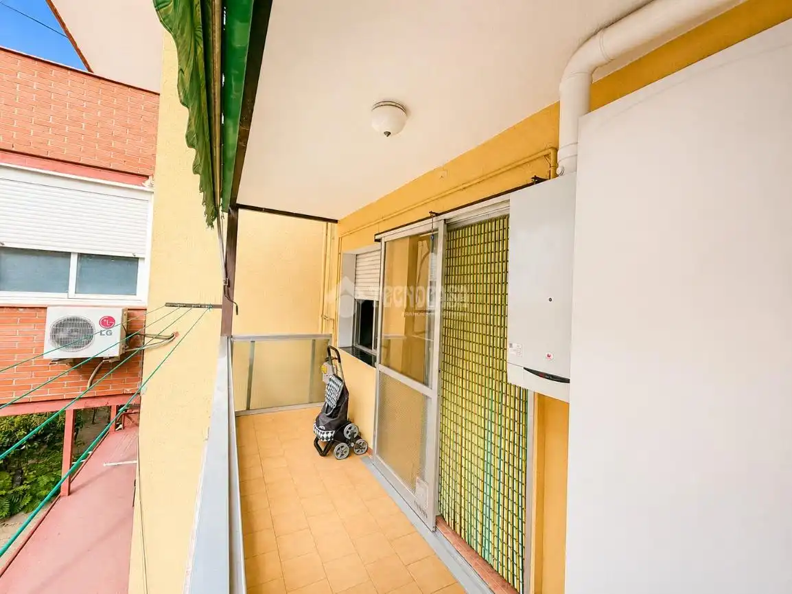 Terrassa de Pis en venda en Madrid amb Aire condicionat