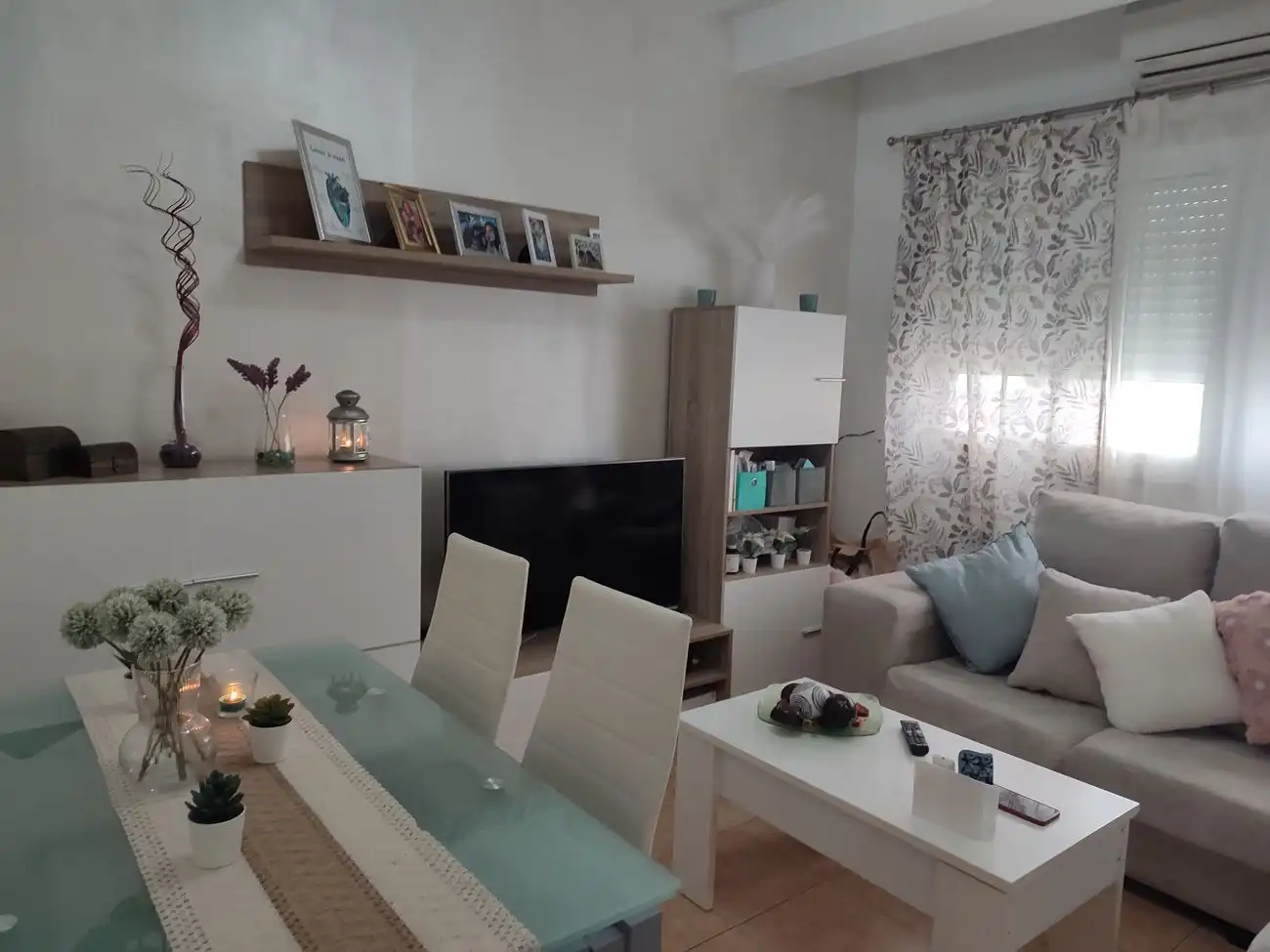 Sala d'estar de Apartament en venda en Conil de la Frontera amb Aire condicionat