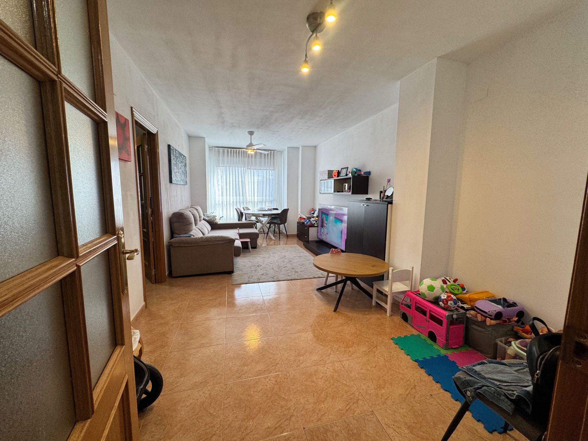 Living room of Flat for sale in Castellón de la Plana / Castelló de la Plana  with Heating, Storage room and Furnished