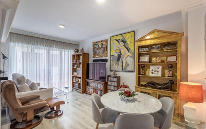 Living room of Apartment for sale in  Granada Capital  with Air Conditioner, Heating and Balcony