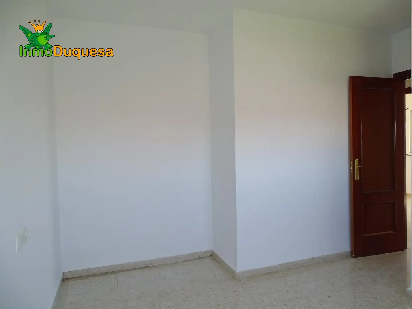Bedroom of Flat for sale in Granada  with Air Conditioner, Heating and Storage room