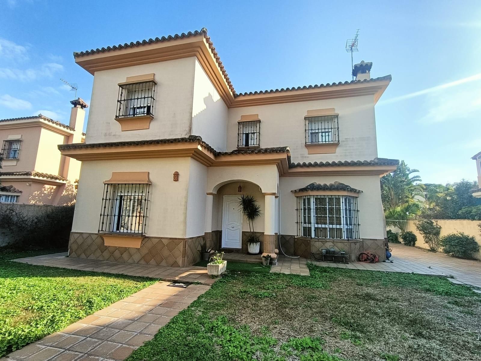 Vista exterior de Casa o chalet en venta en Chiclana de la Frontera con Jardín privado, Terraza y Trastero