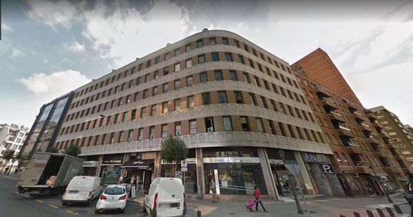 Exterior view of Premises to rent in Bilbao   with Air Conditioner, Heating and Parquet flooring