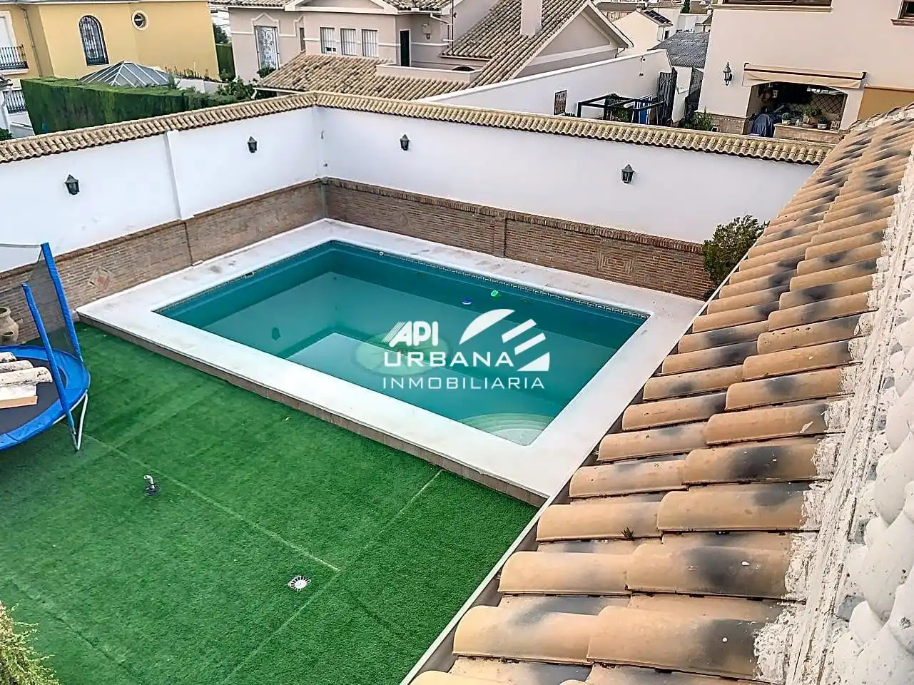 Piscina de Casa o chalet en venta en Lucena con Aire acondicionado, Jardín privado y Terraza