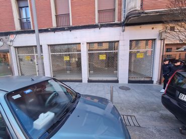 Business premises to rent in Montevideo Etorbidea 18