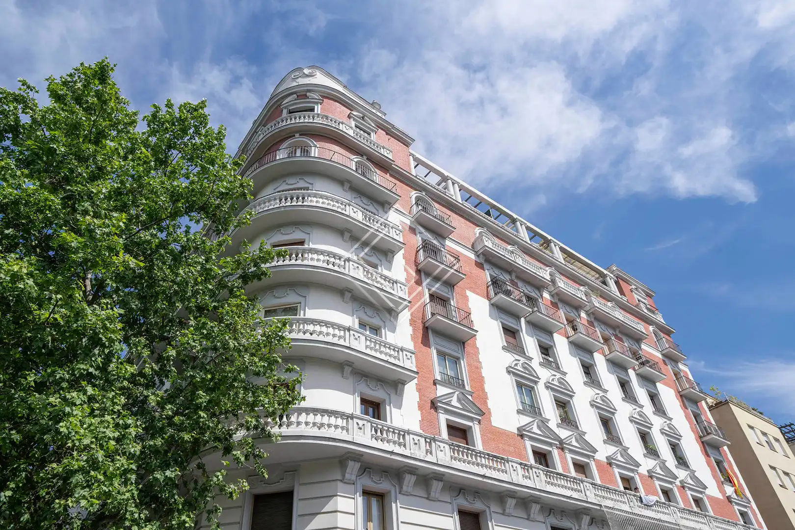 Exterior view of Office for sale in Madrid