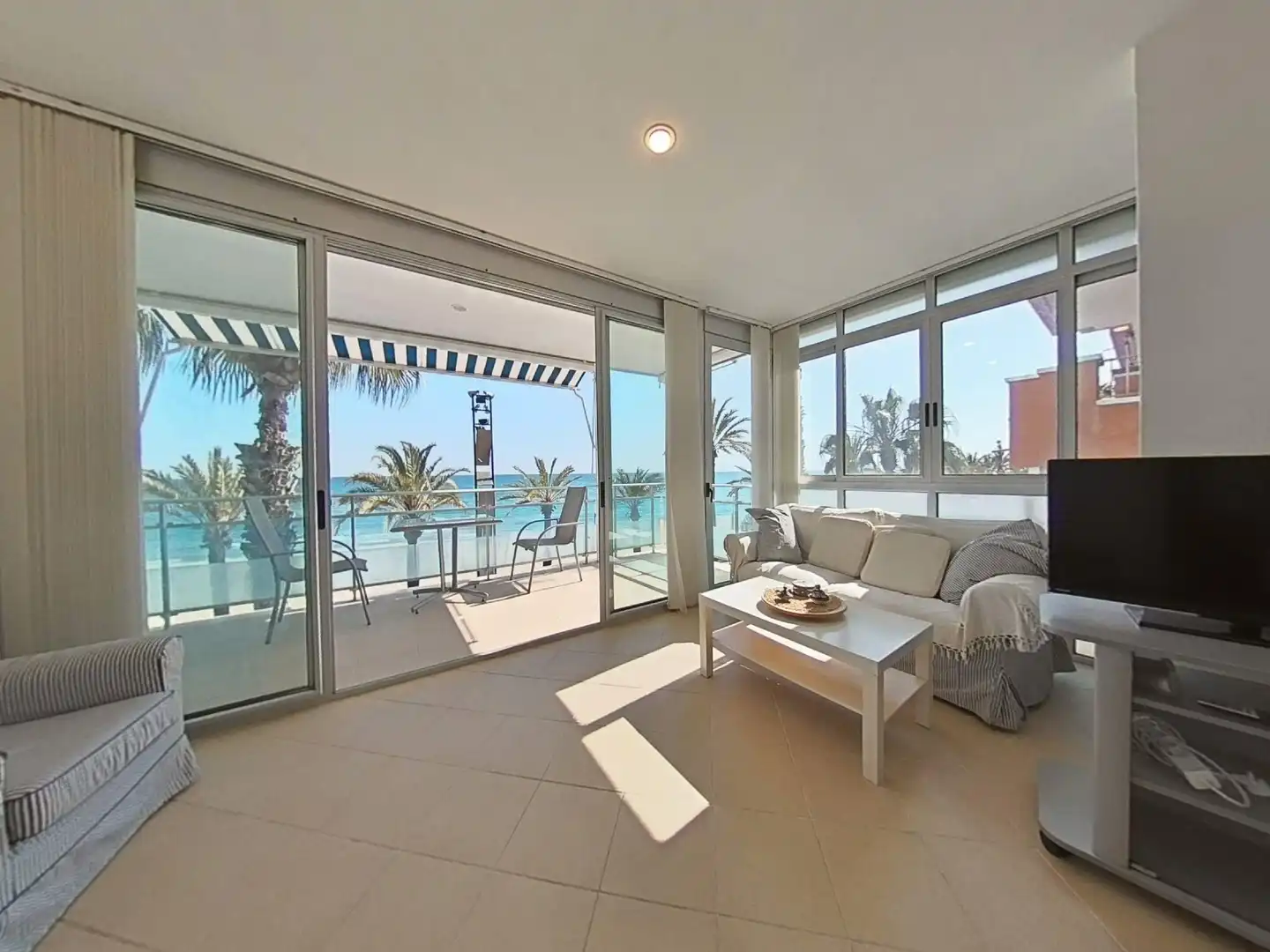 Appartement compact avec terrasse à vendre à Platja de Ponent, imagen 2