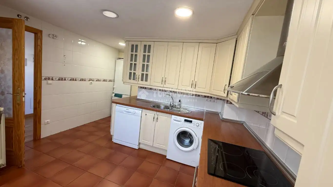 Cocina de Piso en venta en Alcalá de Henares con Aire acondicionado, Calefacción y Terraza