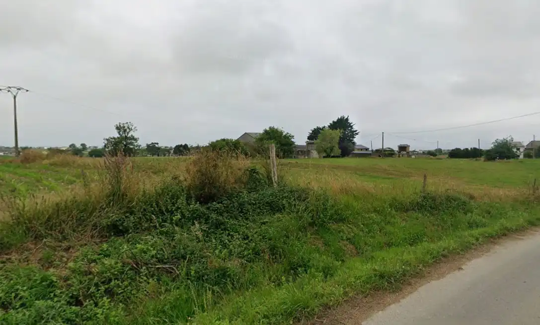 Terreny residencial en venda a Viaducto de A Devesa 21