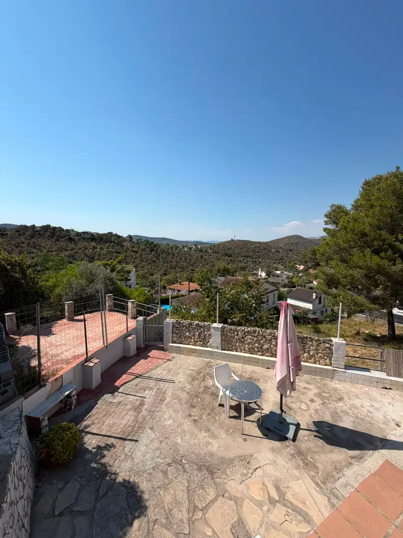 House with garden for sale in Canyelles