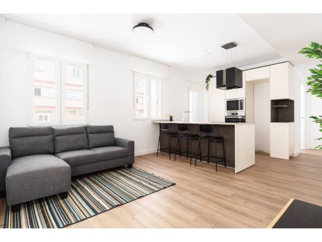 Piso en Venta en María Lostal, 25 en Paseo Constitución - Las Damas