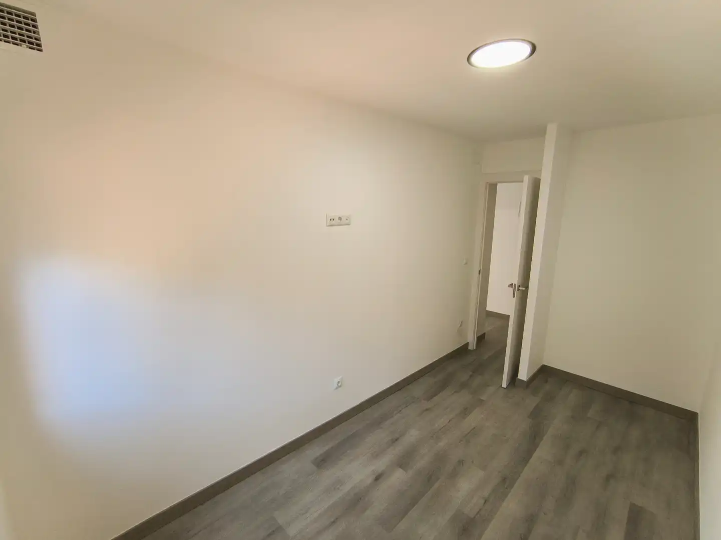 Flat for sale in Palencia  with Air Conditioner, Heating and Parquet flooring