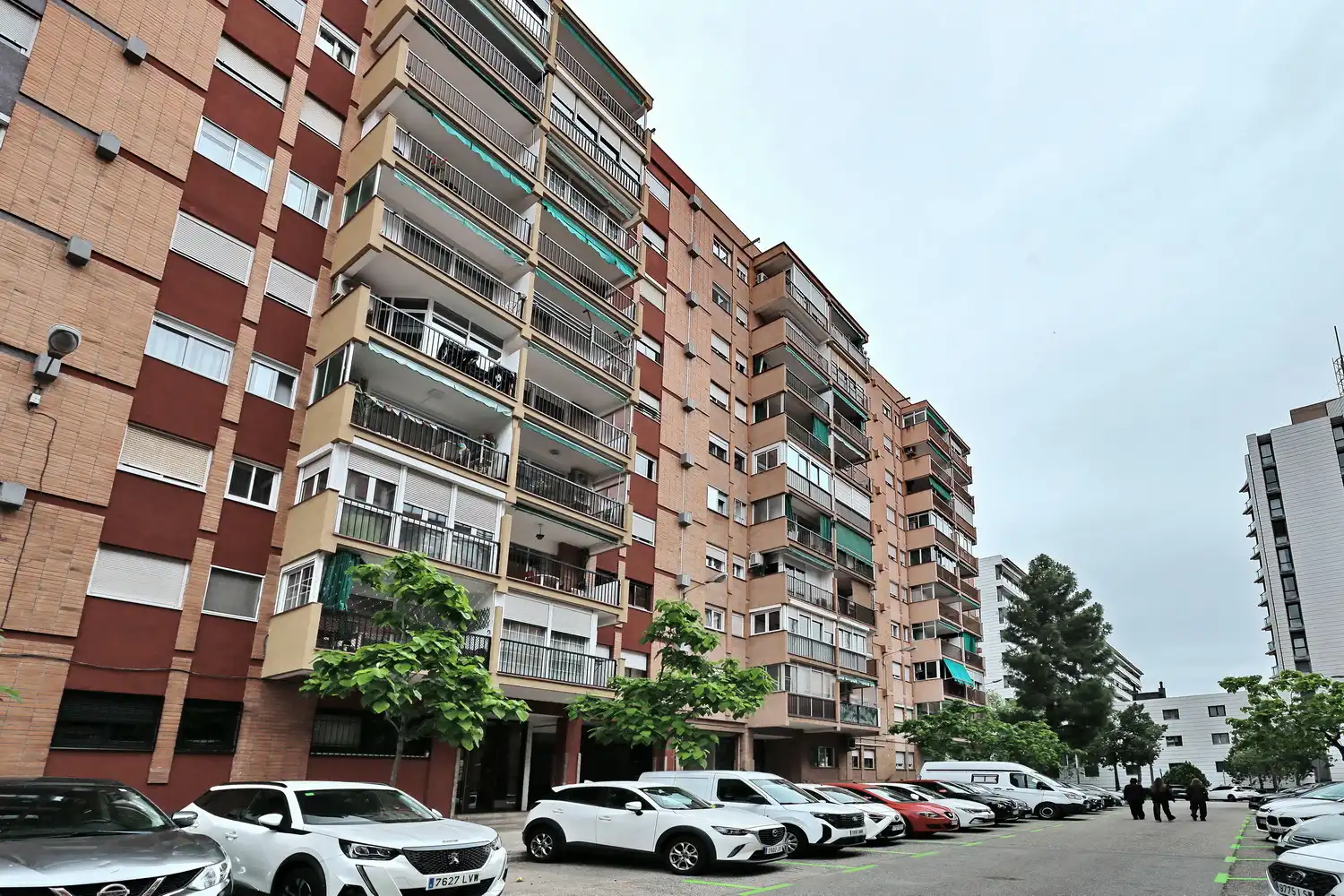 Vista exterior de Piso en venta en Barcelona con Calefacción, Horno y Balcón