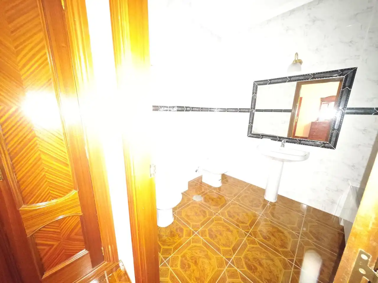 Bathroom of Houses for sale in Majadas  with Air Conditioner, Private garden and Terrace