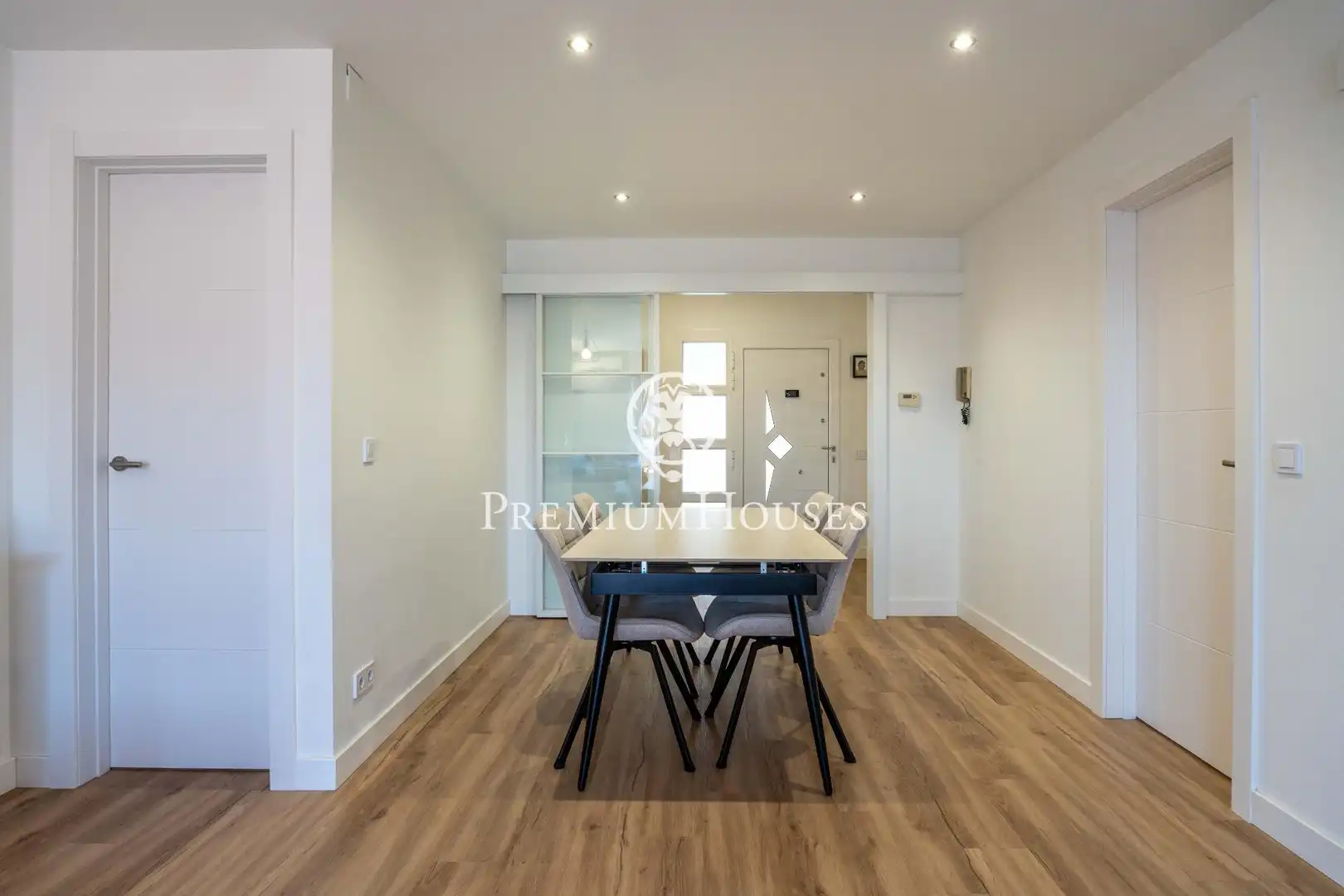 Dining room of Detached homes for sale in Vilanova i la Geltrú  with Air Conditioner, Heating and Storage room