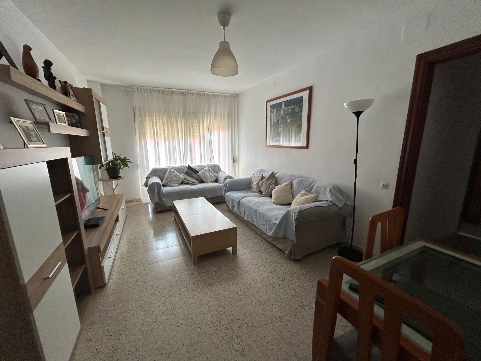 Sala d'estar de Pis en venda en Barberà del Vallès amb Calefacció