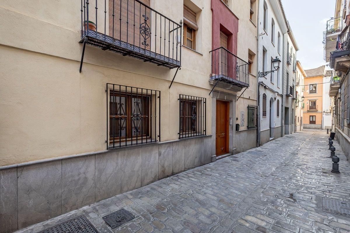 Exterior view of Planta baja for sale in  Granada Capital  with Air Conditioner