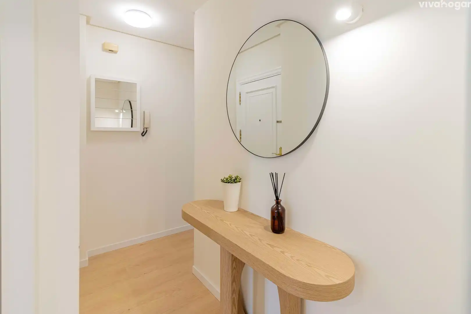 Flat for sale in Madrid  with Air Conditioner, Heating and Furnished