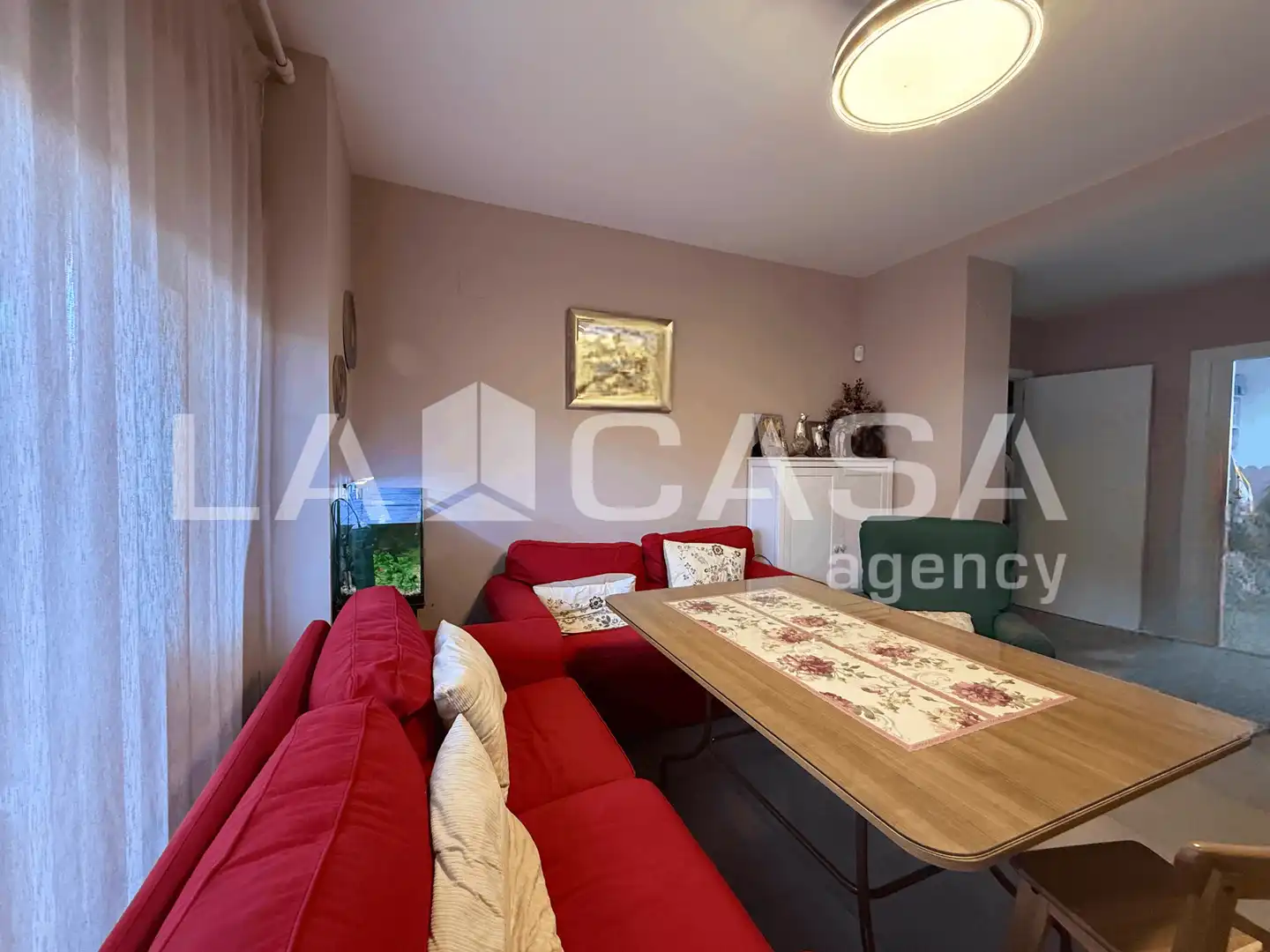 Casa adosada en venta en Dos Hermanas con Aire acondicionado y Piscina