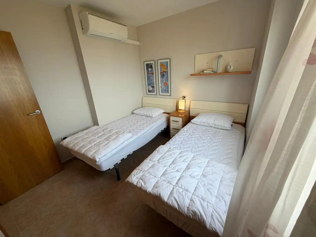Habitación de Apartamento en venta en La Manga del Mar Menor con Aire acondicionado, Calefacción y Jardín privado