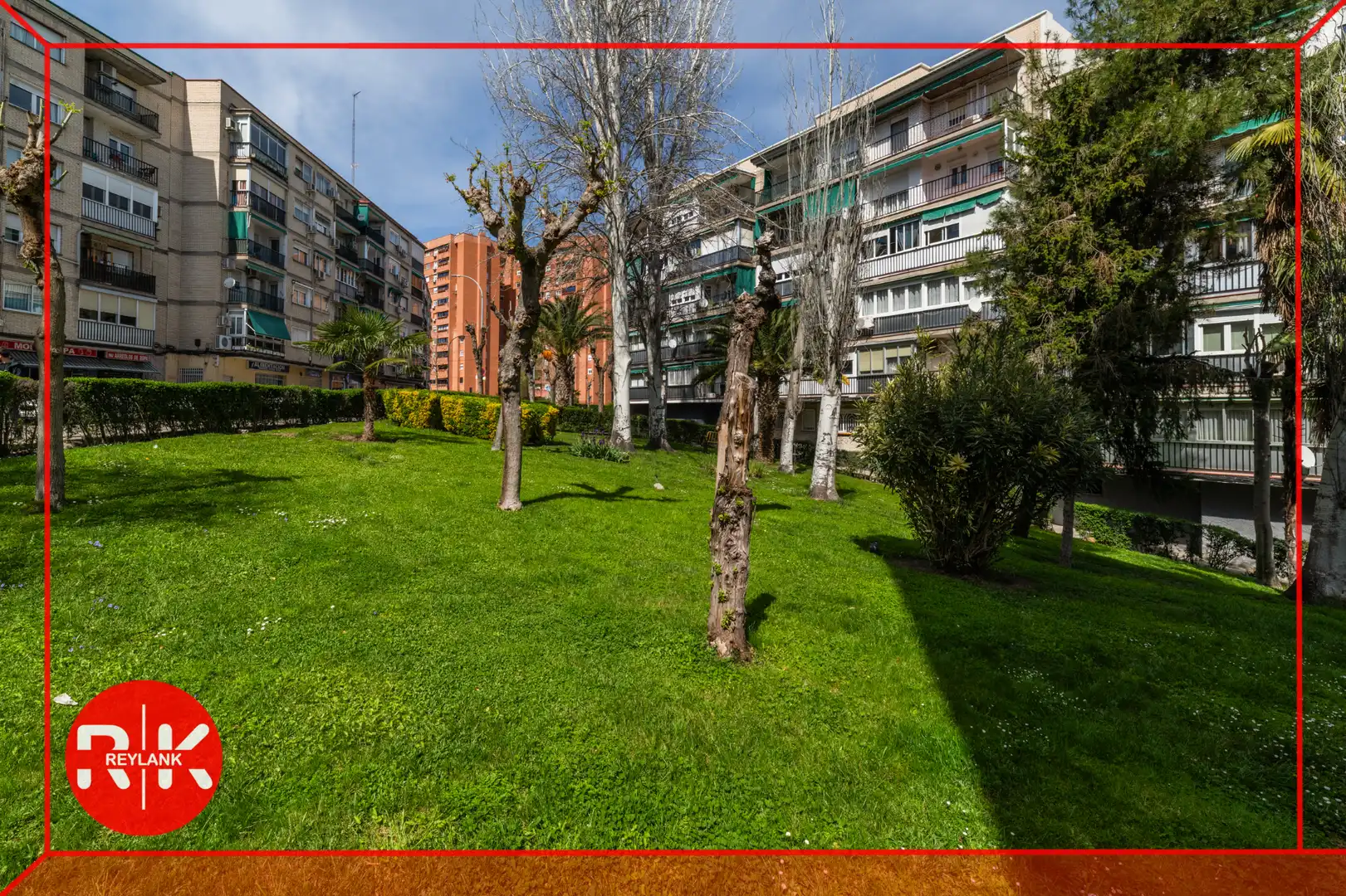 Vista exterior de Pis en venda en Coslada amb Aire condicionat, Terrassa i Traster