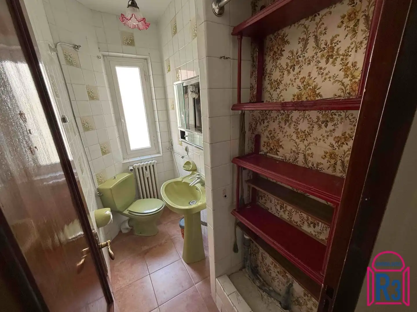 Badezimmer von Wohnung zur Miete in León Capital  mit Heizung und Terrasse