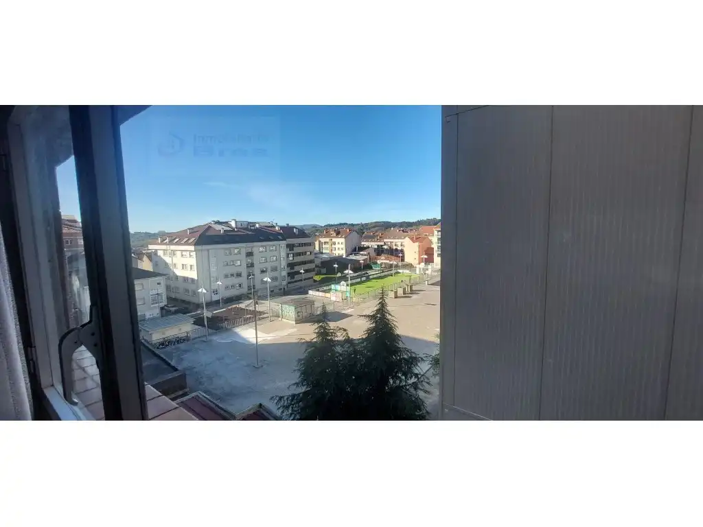 Vista exterior de Piso en venta en Lalín