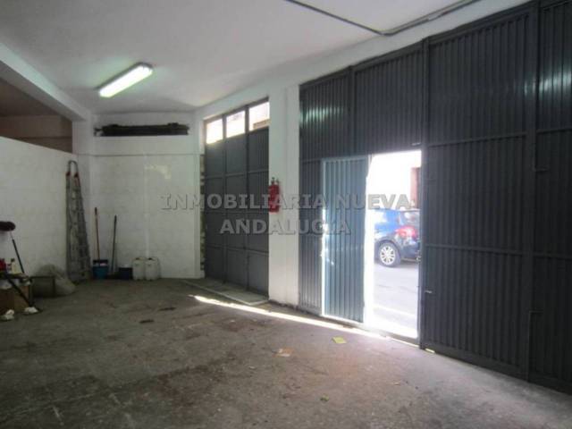 Local comercial en Alquiler en Barrio Alto - San Félix