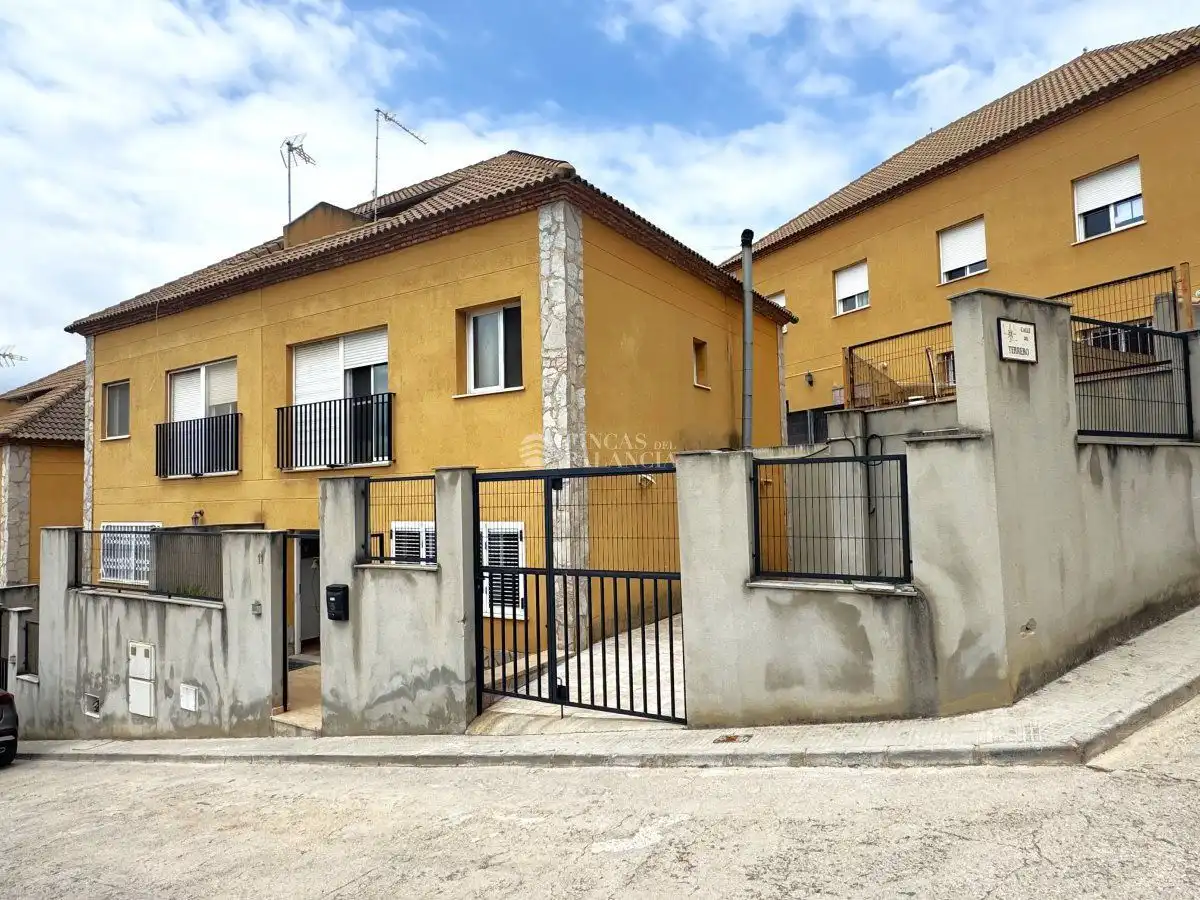 Vista exterior de Casa o xalet en venda en Sot de Ferrer amb Calefacció, Terrassa i Traster