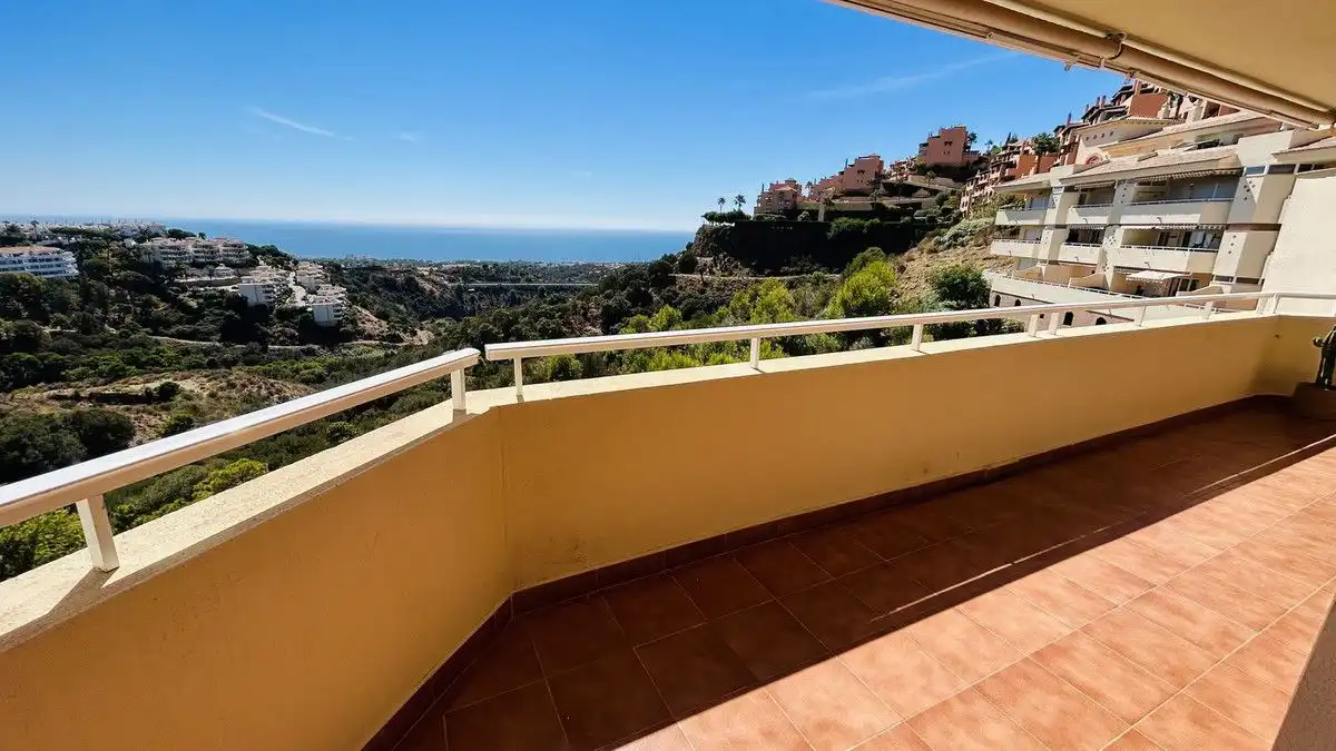Apartament amb piscina en venda a Calahonda, imagen 5